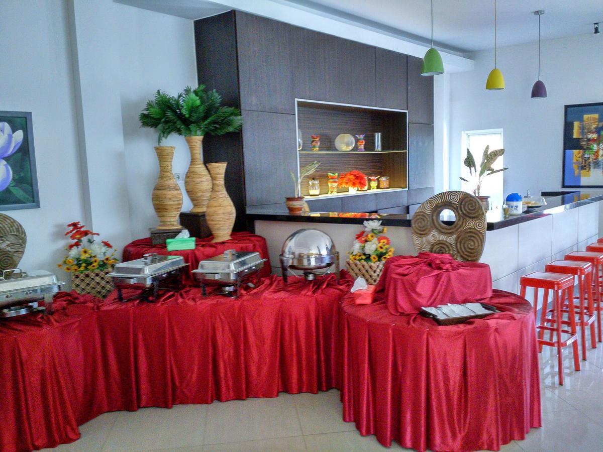 Hotel Transit Pasuruan Exterior foto