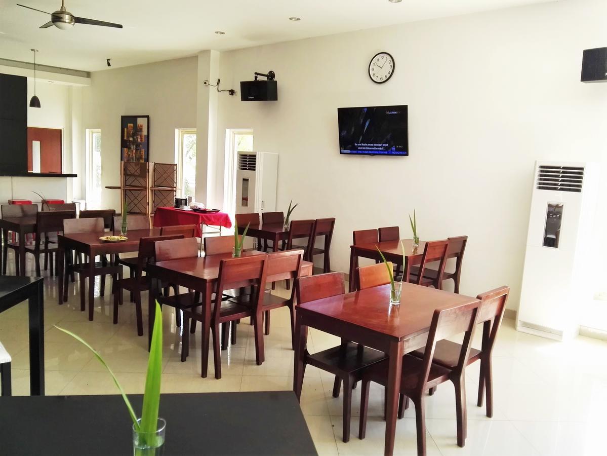 Hotel Transit Pasuruan Exterior foto